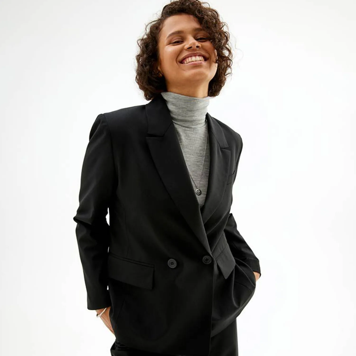 blazer_4.webp Sale Blazer Dame Kapsel